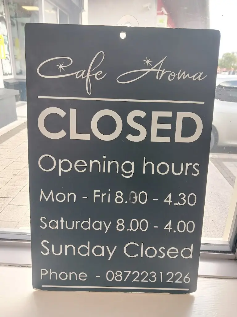 J Cronin_Aroma Café_Millstreet_reseña