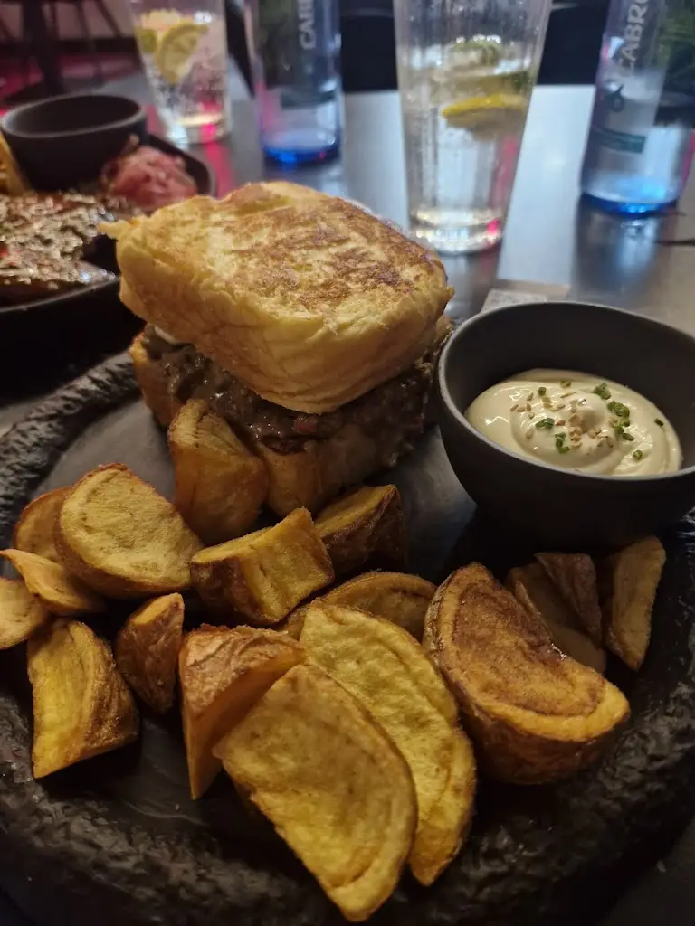 K O'R_Pepe's Restaurant_Nenagh Bridge_recensione