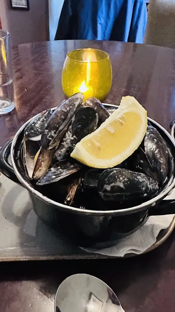 Anja Weingartz_The Tavern Bar & Restaurant_Mayo County_reseña