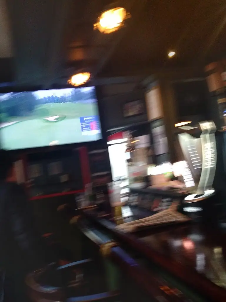 kieran Kenneally_The Four Winds Bar and Restaurant_Ráth Luirc_reseña