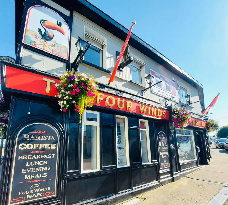 The Four Winds Bar and Restaurant_Ráth Luirc_slider_image_1