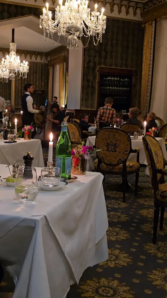 Earl of Thomond Restaurant_Newmarket on Fergus_slider_image_2