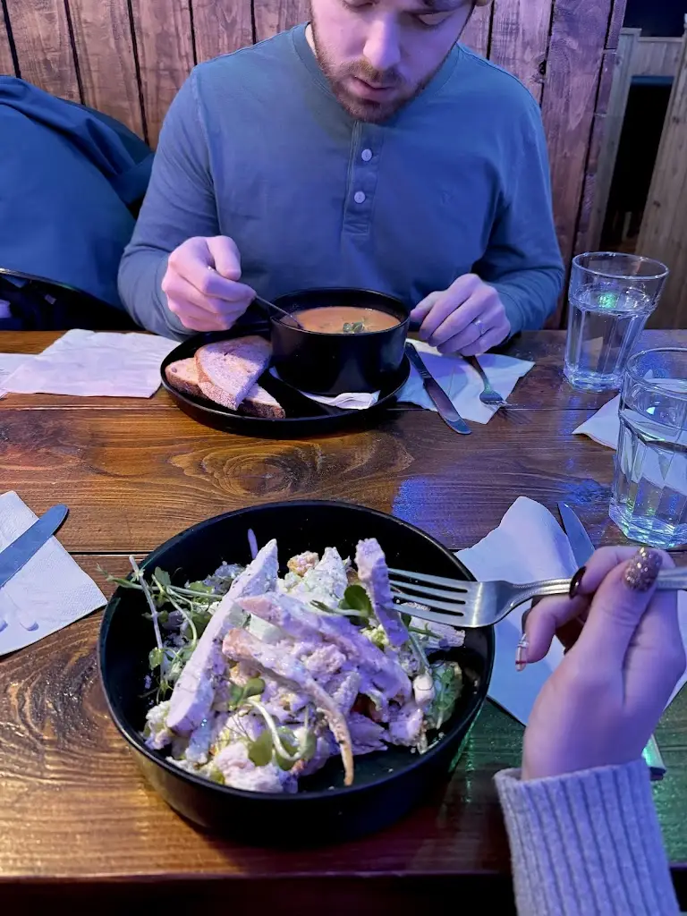 Lauren Lesniakowski_The CourtHouse Bistro_Mallow_review