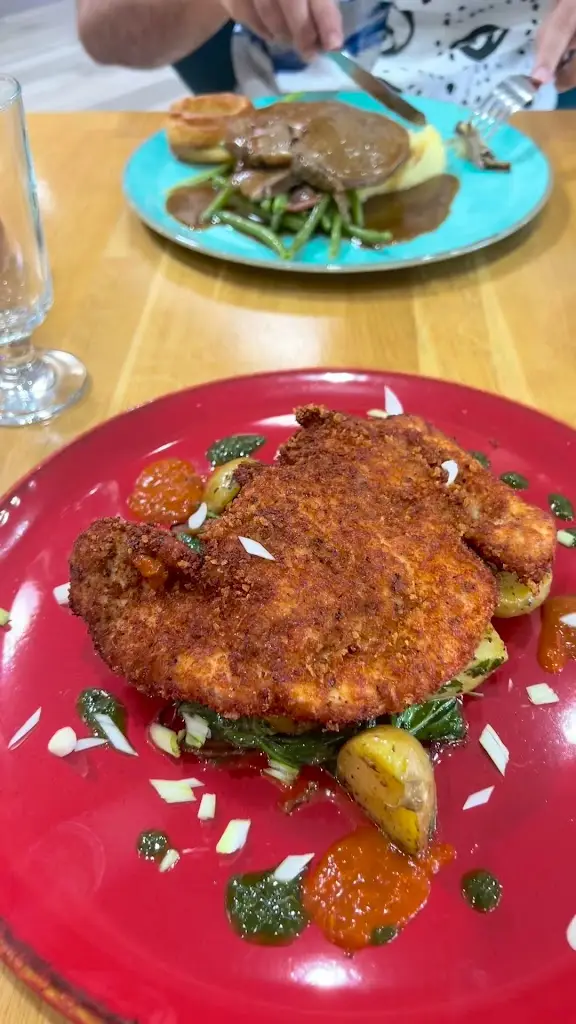 Helena Solà_Annetta’s restaurant & bar_Mallow_review