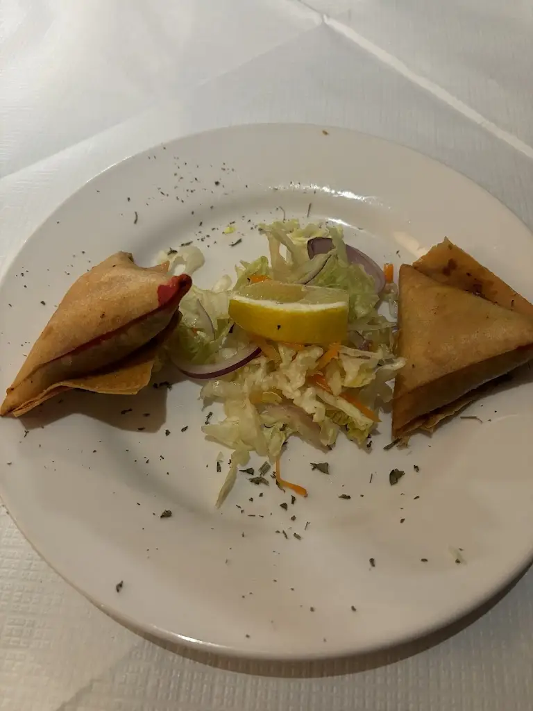 Eamonn Boland_D’Mughals_Mallow_review