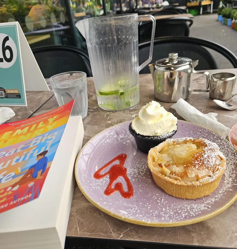 Esquires - The Organic Coffee Co (Mallow)_Mallow_slider_image_1