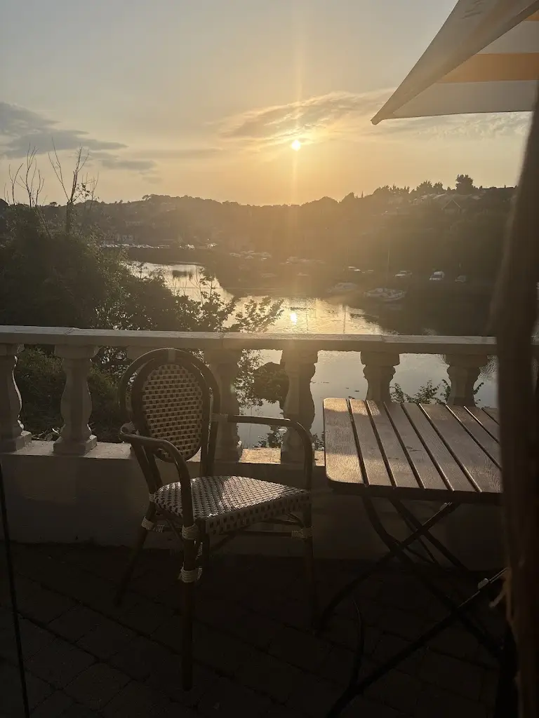 P GG_Man Friday_Kinsale_review