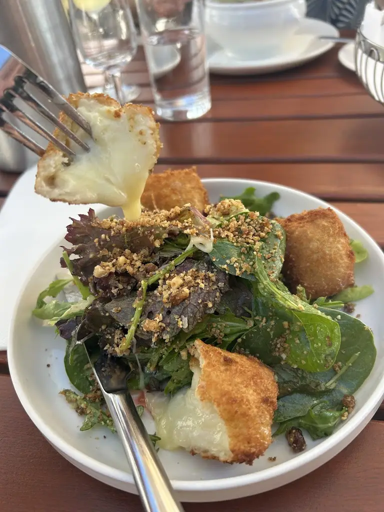 Isabel W_Man Friday_Kinsale_review