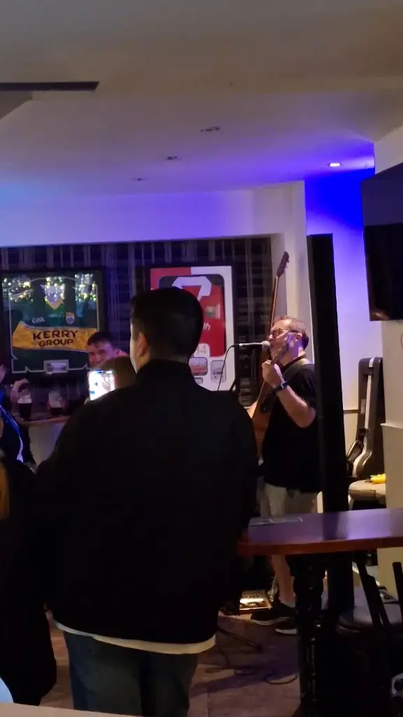 Damien Mc Sweeney_Kitty Ó Sé’s Bar & Restaurant_Kinsale_reseña