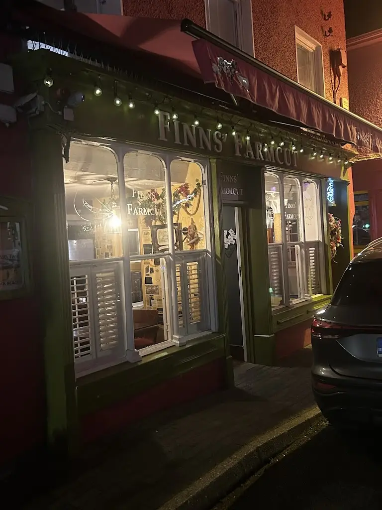 Matthew Richard_Finns' Farmcut_Kinsale_review