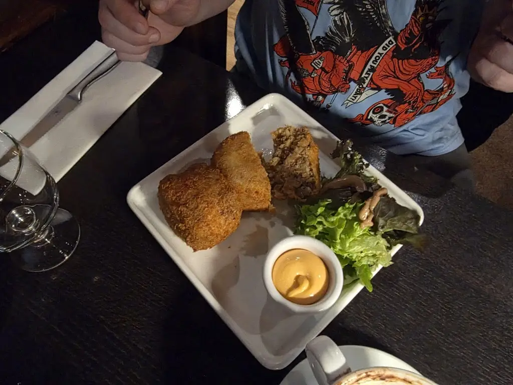 Sarah-Jayne Wall_McLeary's Restaurant_Portlaw_Bewertung