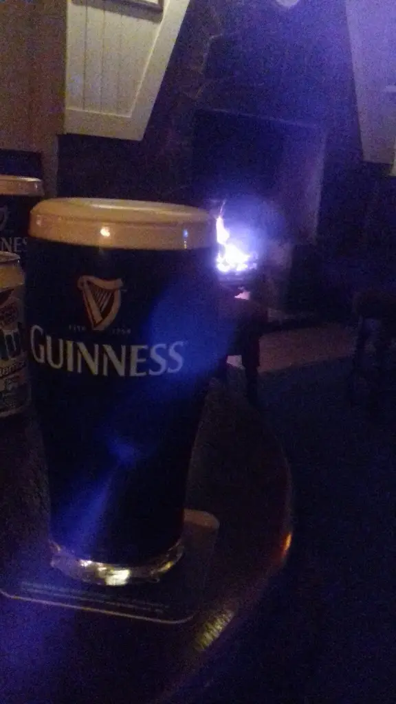 Menu_Caseys Bar_Sixmilebridge_imagen_1