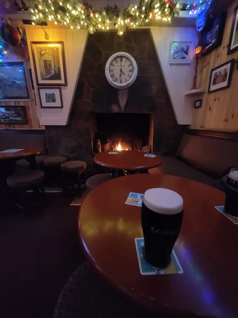 Caseys Bar_Sixmilebridge_slider_image_1