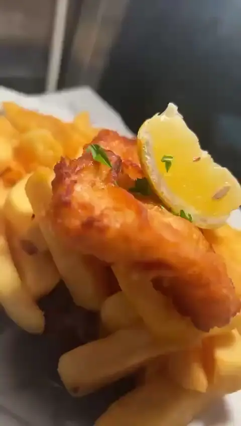 Johnnys Restaurant & Takeaway_Watergrasshill_slider_image_2