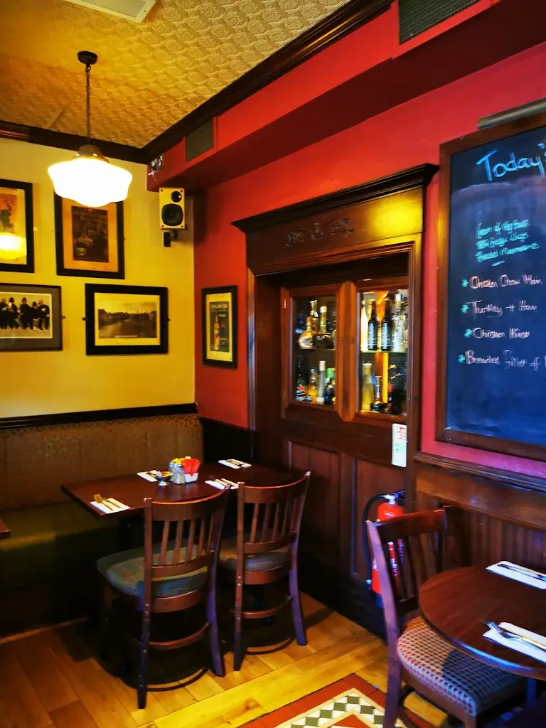 Efthimios Tourtidis_Murphys Pub Templemore_Templemore_review