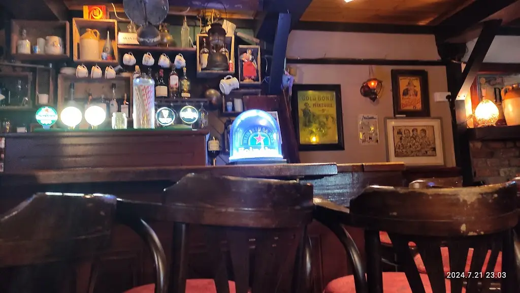 Tom Maher's Inn_Templemore_slider_image_3