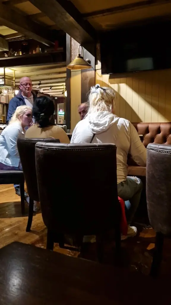 Piotr Nowobilski_The Rambler_Tipperary_review