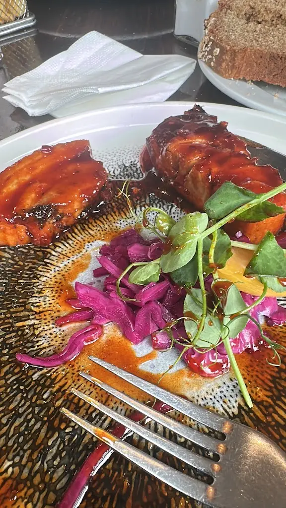 Terrilyn Rhyno_Chasers Bar & Bistro_Newcastle West_review