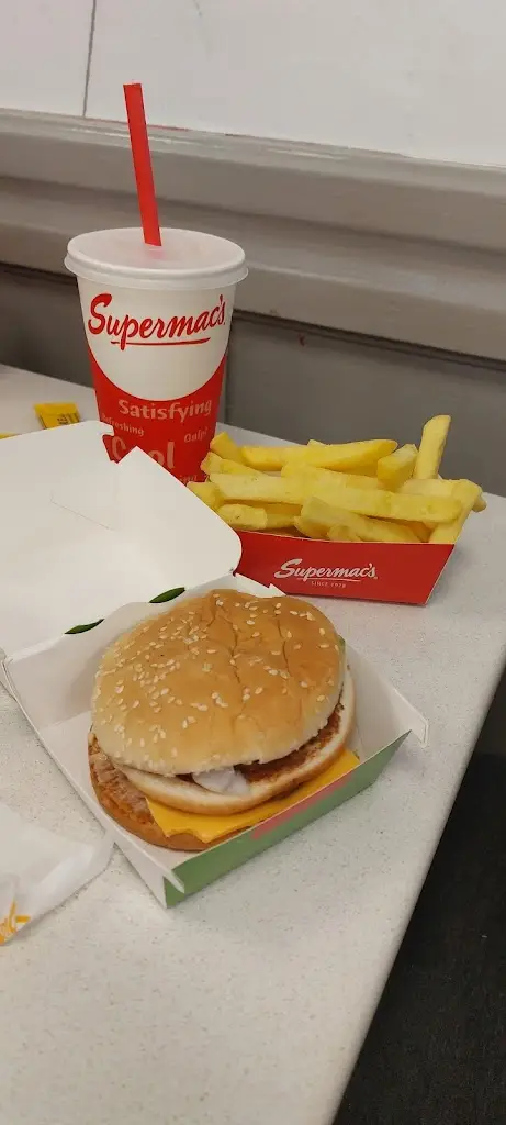 Brooke Review_Supermac's & Papa John's Gort_Gort_recensione