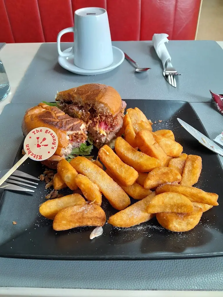 Hazel Thompson_The Granny’s kitchen_Newcastle West_review