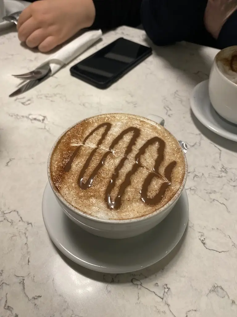 Oliver Köhler_Sultana Coffee House_Newcastle West_review