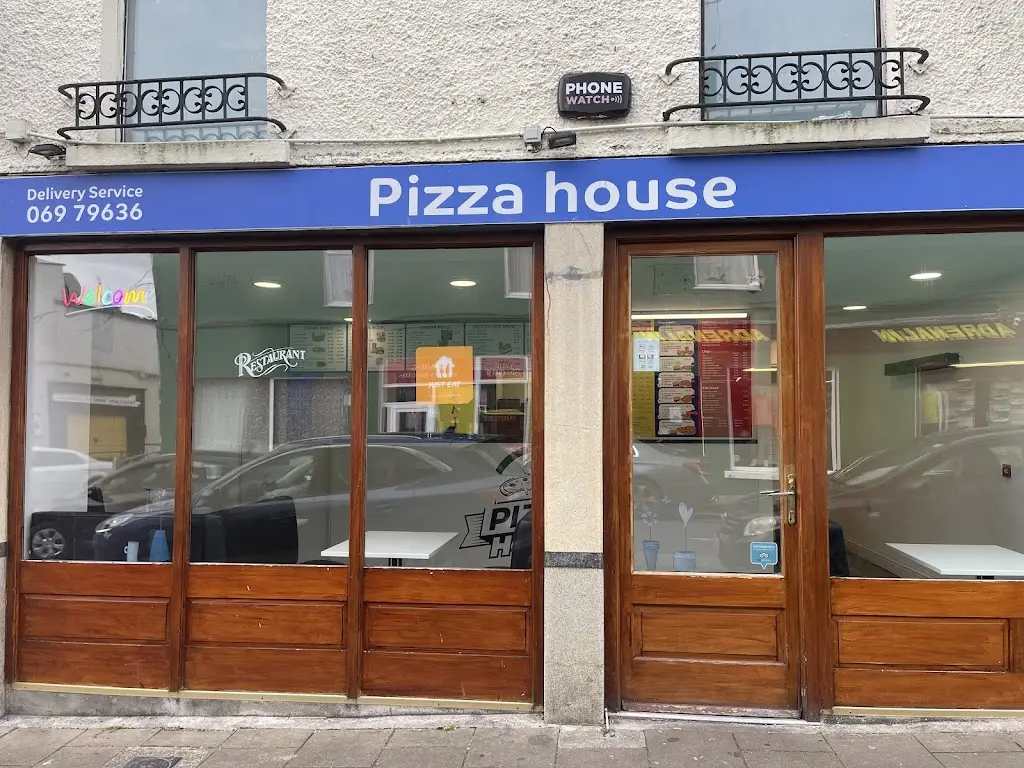 Pizza House restaurante en Newcastle West