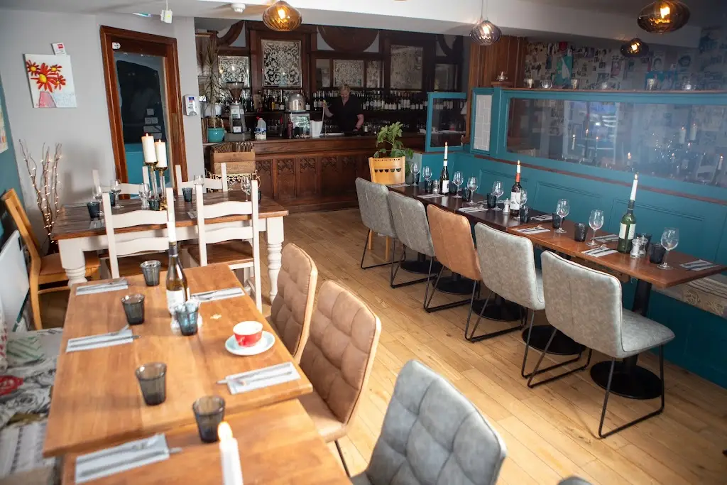 The Pier Restaurant_Trá Mhór_slider_image_1