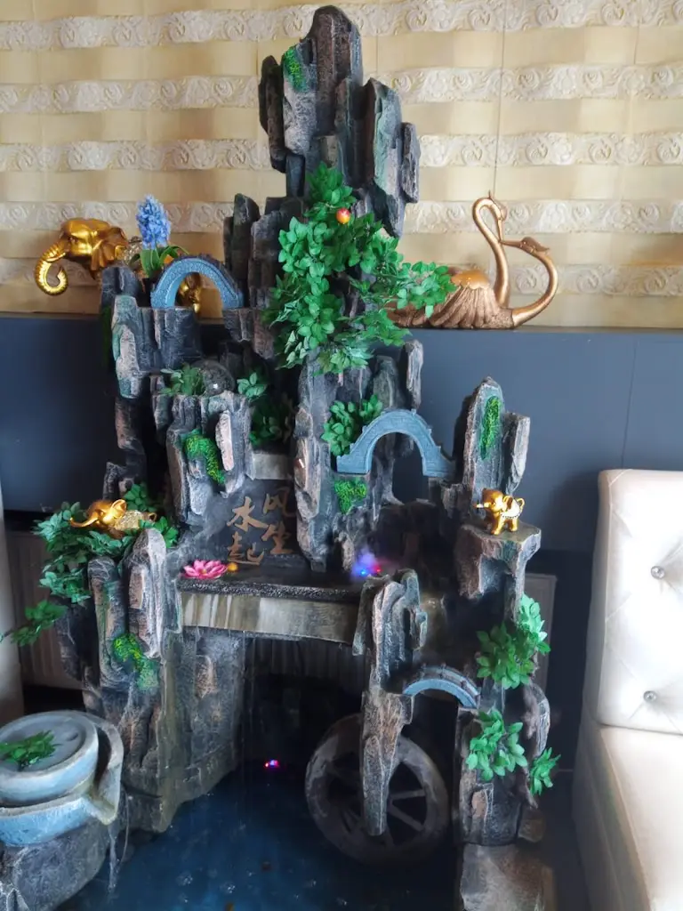 Darren_Yi Thai Thurles_Thurles_reseña