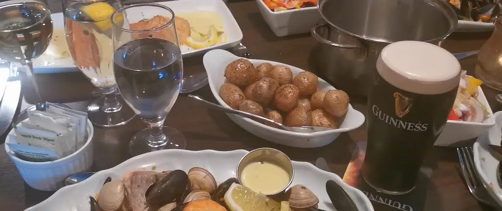 The Pier Head Bar & Restaurant_Gort_slider_image_2