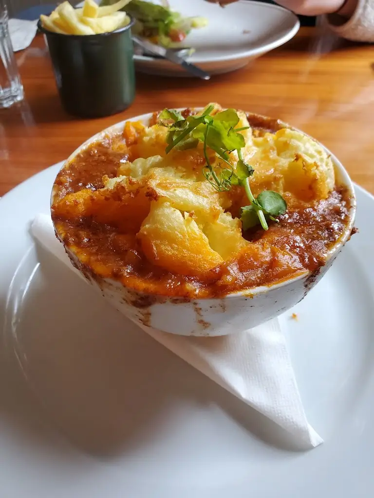 Madison Chan_An Chistin Beag_Skibbereen_review