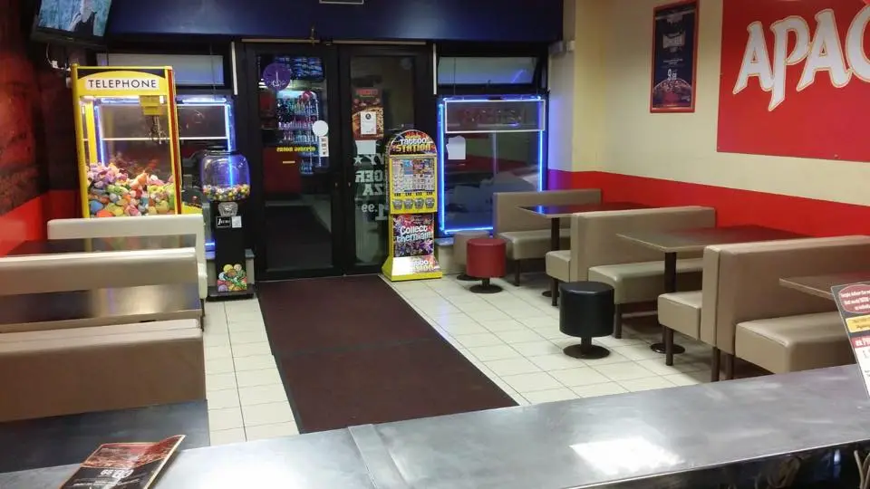 Apache Pizza Gort_Gort_slider_image_3