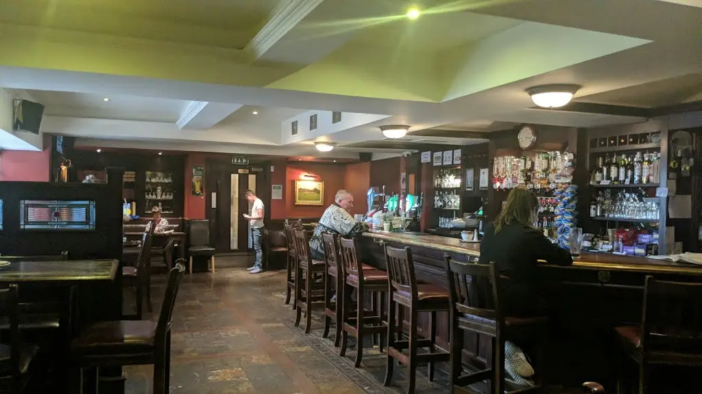 O'Grady's Bar & Restaurant_Gort_slider_image_3