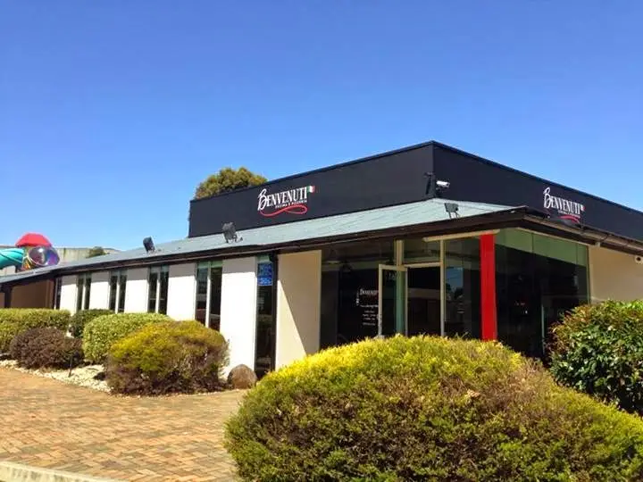 New Inn Pub restaurant in Ballyjamesduff