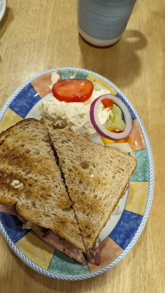 Hannah Muirhead_The Just Inn_Ballybofey_review