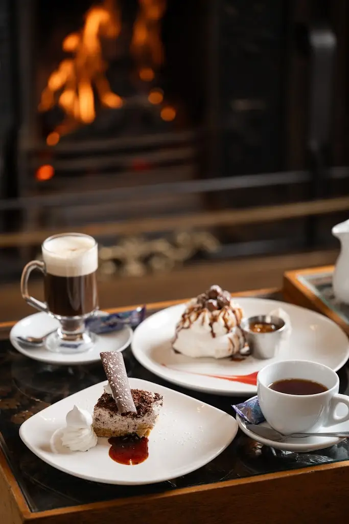 Fara's Bar & Restaurant, Jackson's Hotel_Ballybofey_slider_image_2