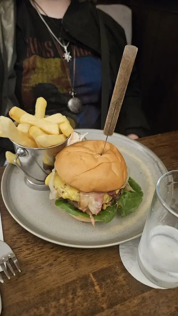 Agnieszka Sliwinska_The Old Imperial Youghal_Youghal_review