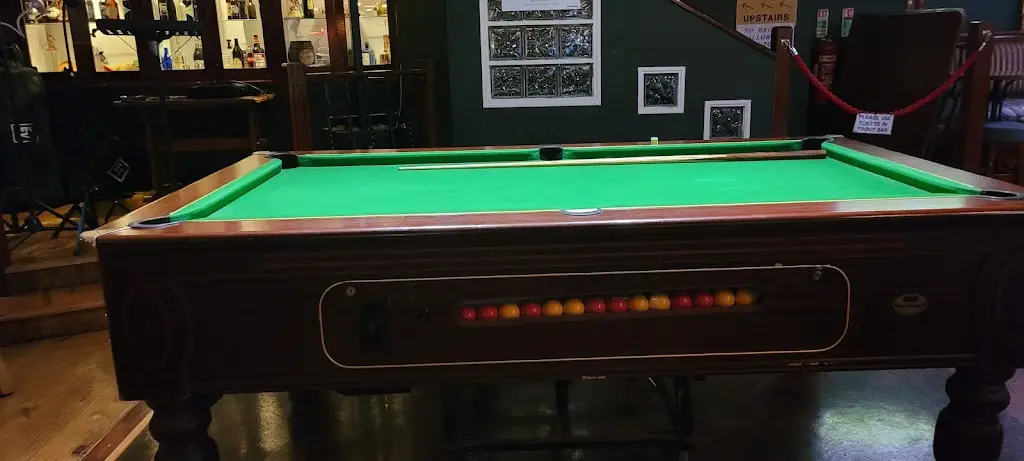 Mike Davis_JD's Pub_Youghal_review