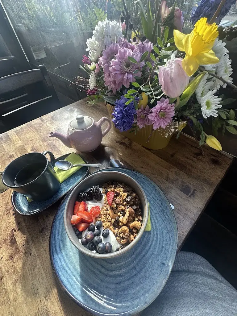 Barbara McIlwrath_Café Nua_Belturbet_review