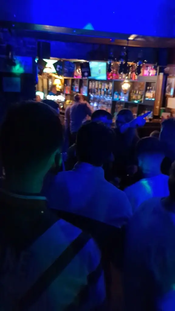 M D_The Widows Bar_Belturbet_review