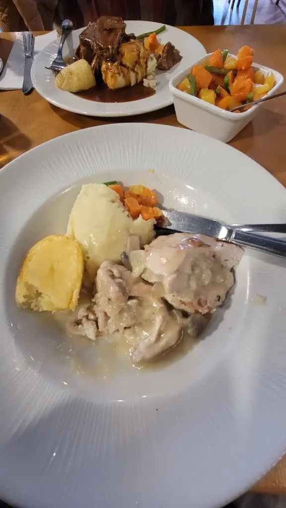 Gretchen Willis_Valley Lodge_Carrickmacross_review