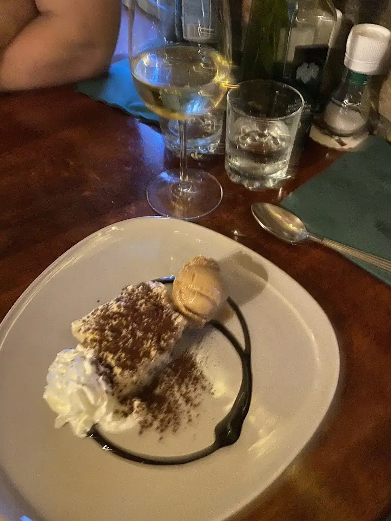 Hannah McElroy_Cavallino's Italian Restaurant_Carrickmacross_review