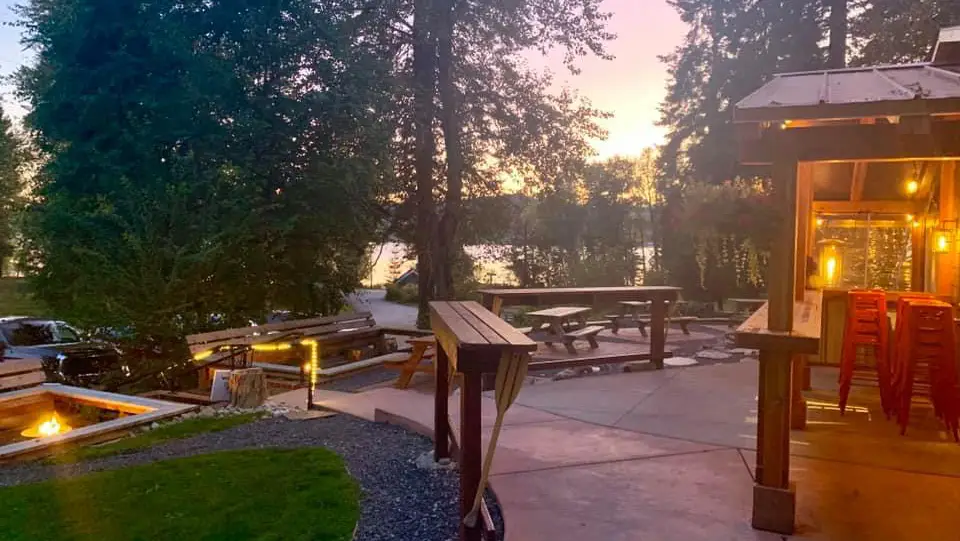 Simpsons Bar & Restaurant / Oliver’s restaurant restaurant in Carndonagh