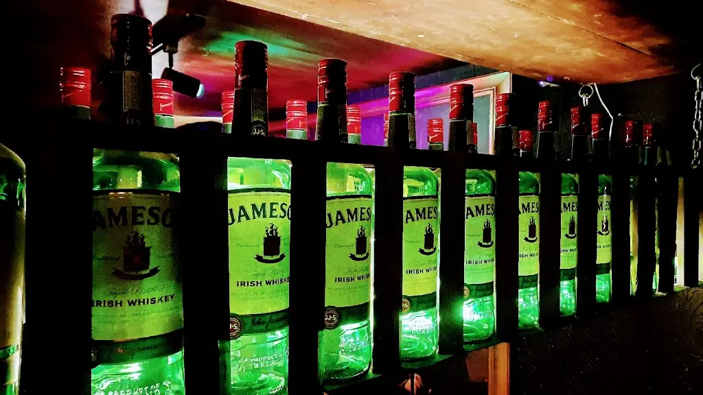 The Glen Bar_Carndonagh_slider_image_1