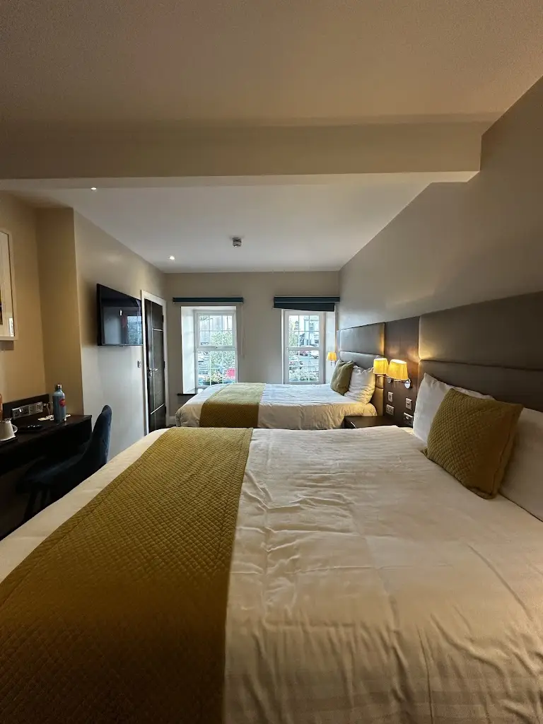 Sibeesh Venu_Joyce's Inishowen_Carndonagh_review