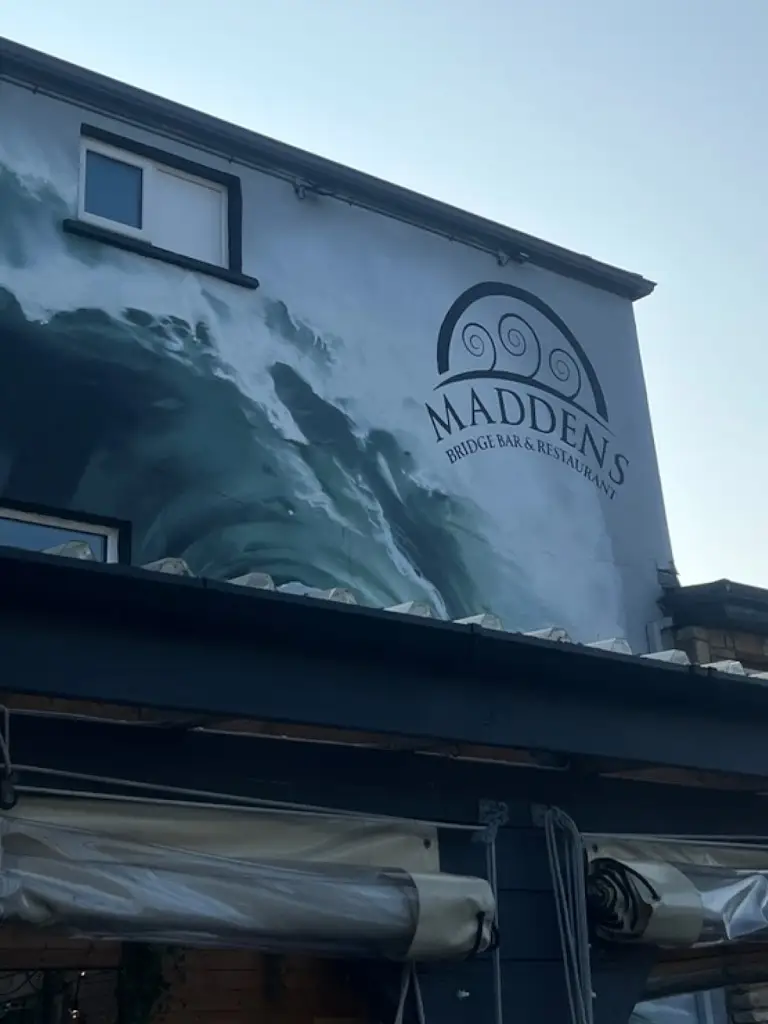 Roman Drobot_Maddens Bridge Bar & Restaurant_Bundoran_review