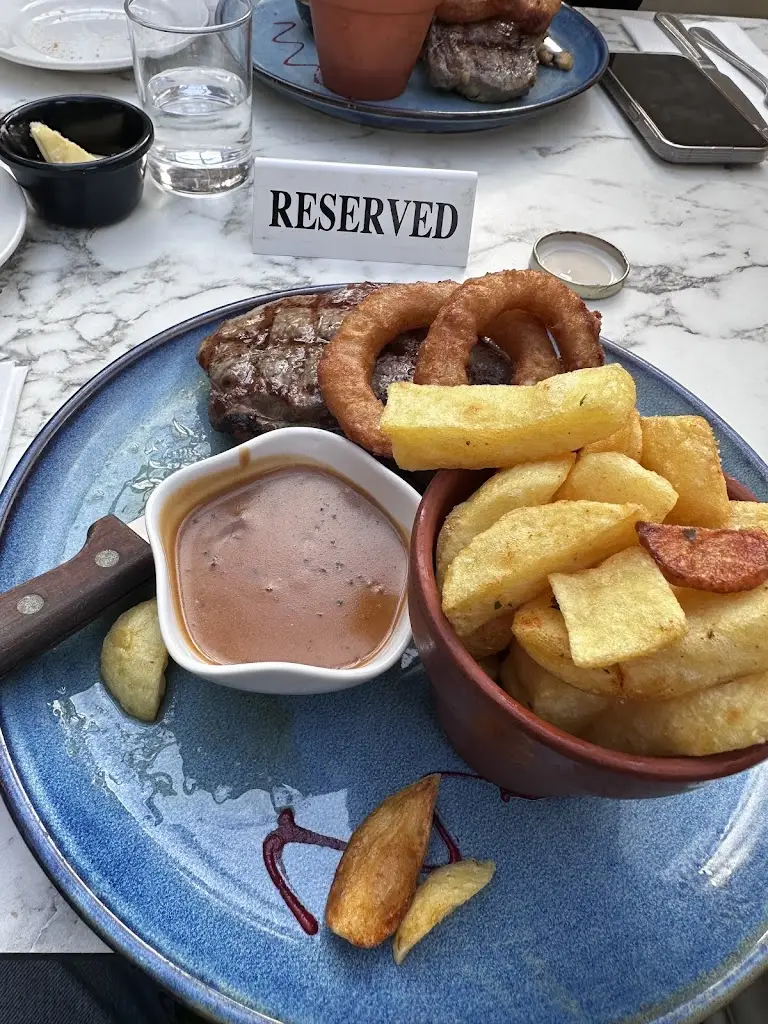 Andrea Angiolillo_Maddens Bridge Bar & Restaurant_Bundoran_review