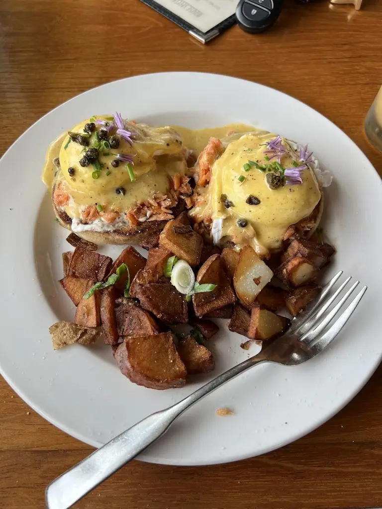 maz brennan_Emerald Bar_Bundoran_Bewertung