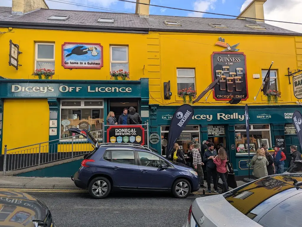 Dicey Reilly’s Pub, Off-Licence, Microbrewery & Beer Garden_Ballyshannon_slider_image_3