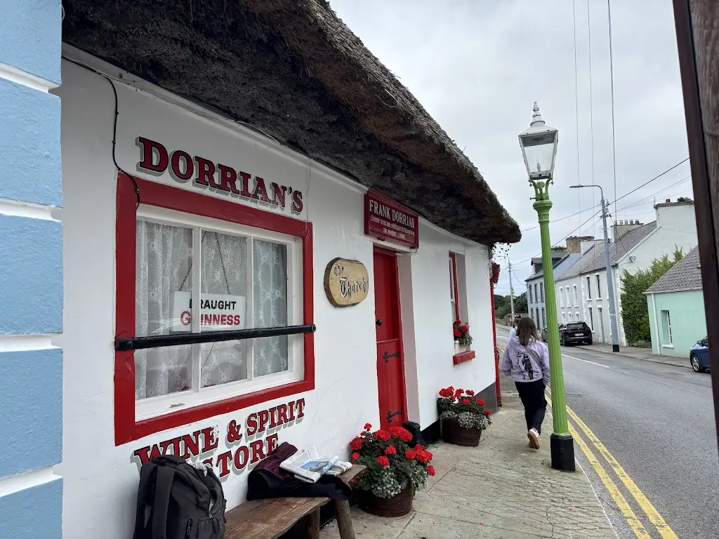 The Thatch Bar_Ballyshannon_slider_image_1