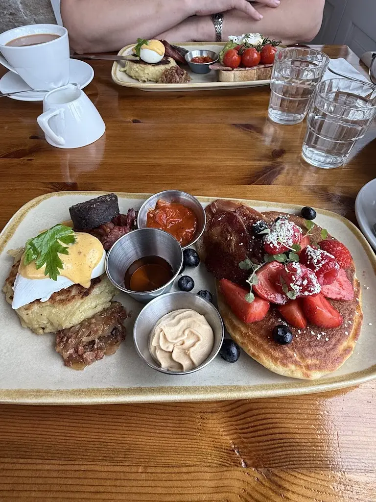 Ciara Fl_Blas_Donegal_review